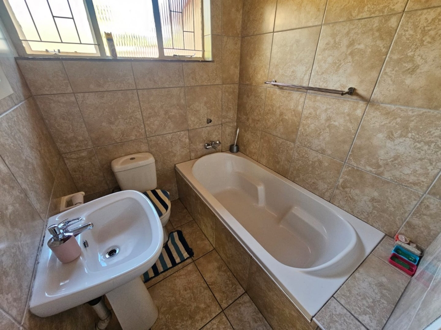 3 Bedroom Property for Sale in Sasolburg Ext 15 Free State